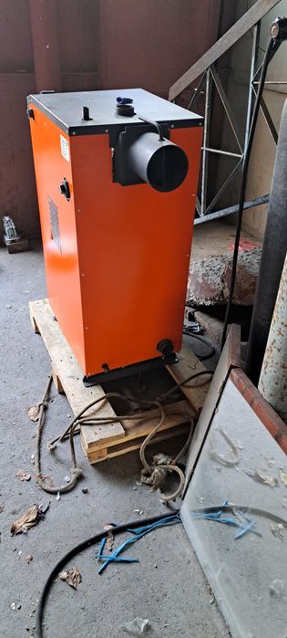 Твердопаливний Твердотоплевный Дроняний котел дровяной котёл