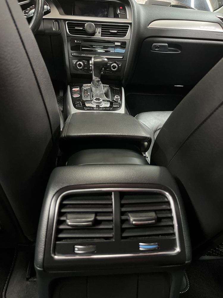 Audi a4 b8 allroad quattro 2.0