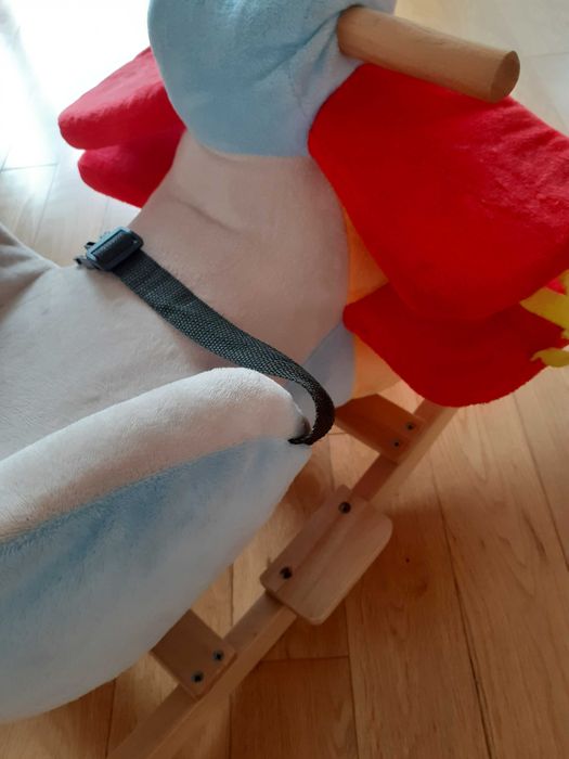 Baloiço avião de pelúcia