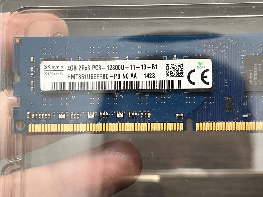 Оперативна память на ПК DDR3 4Gb
