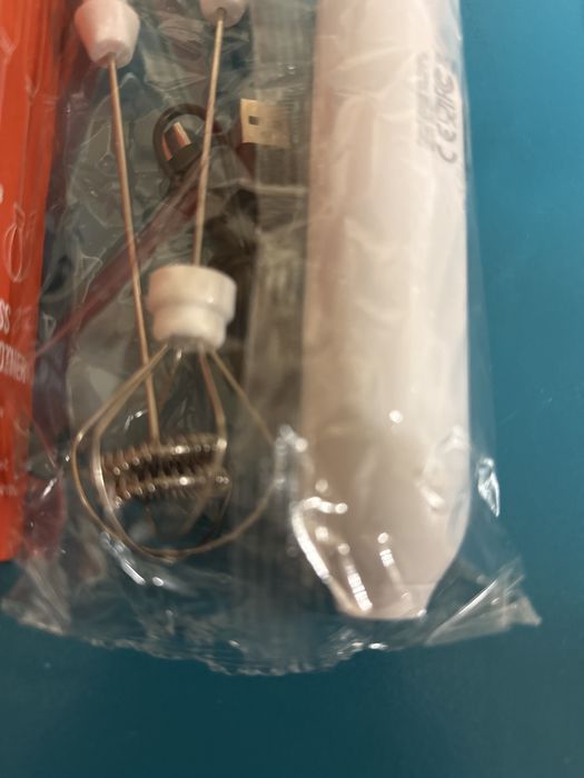 Bezprzewodowy spieniacz do mleka biały USB
