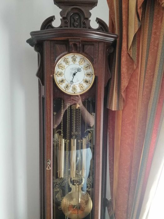 Relógio de sala antigo