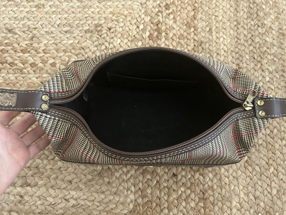 Necessaire com pega