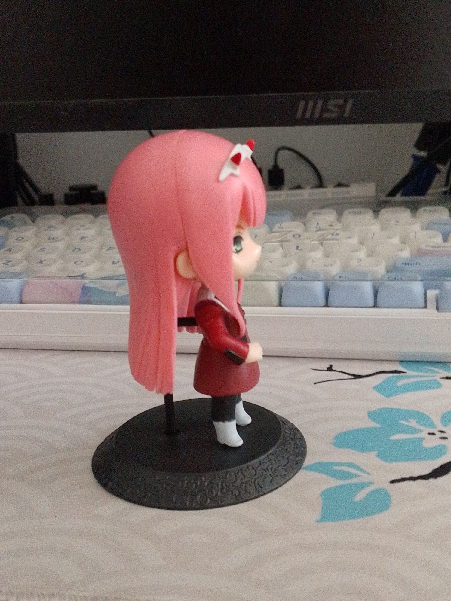 Фігурка Zero Two (Darling in the Franxx) — колекційна, майже нова