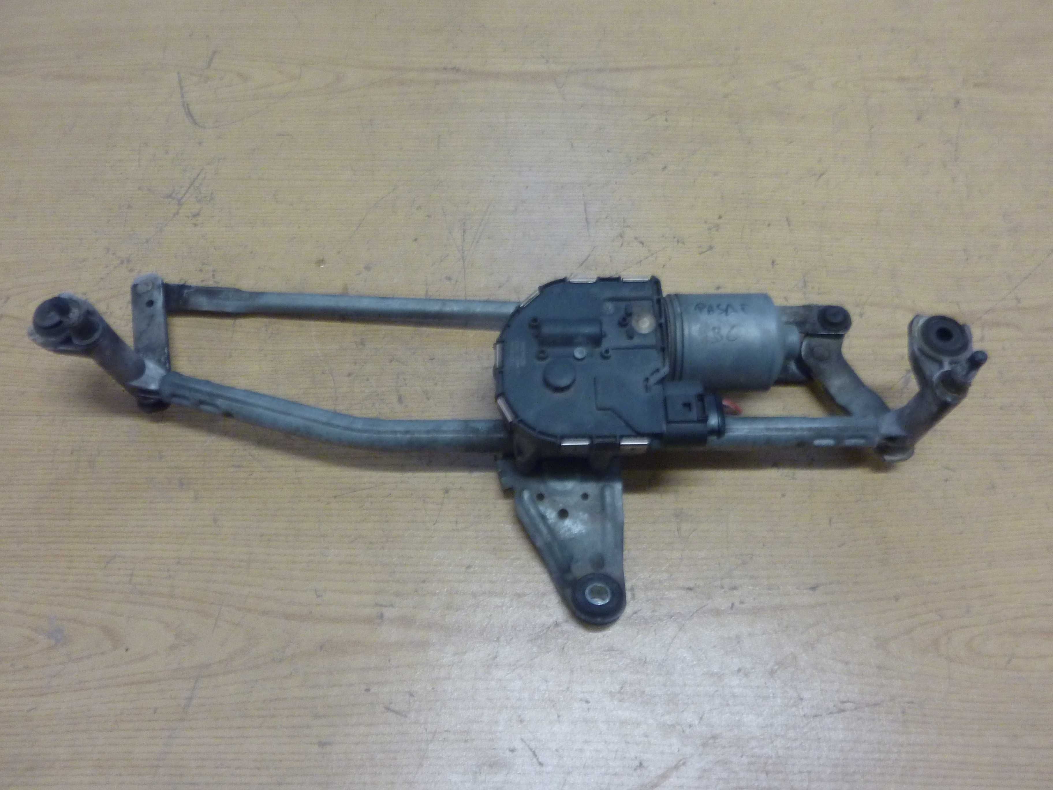 VW PASSAT B6 mechanizm wycieraczek PRZÓD 3C1.955023D oryginał EU