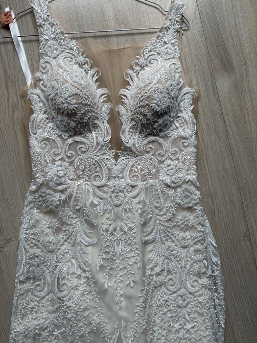 Angela suknia slubna krysztalki dluga syrenka dekolt dopasowana