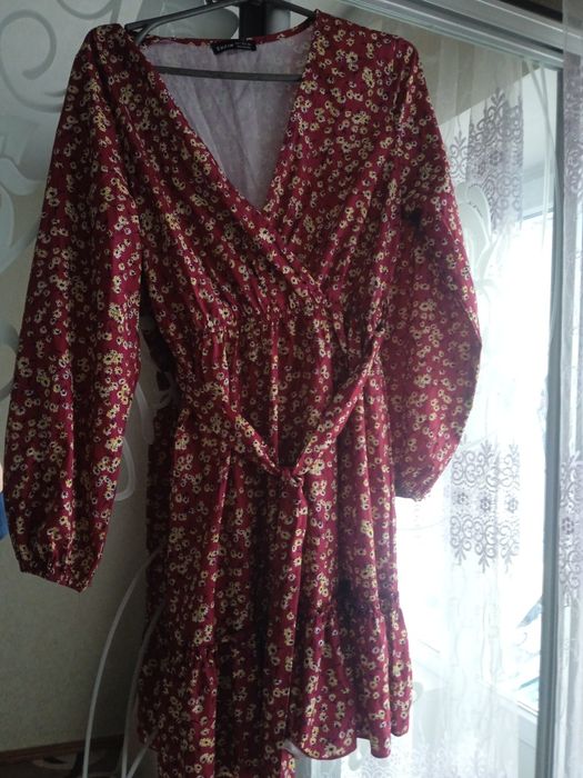 Плаття жіноче в ідеальному стані
