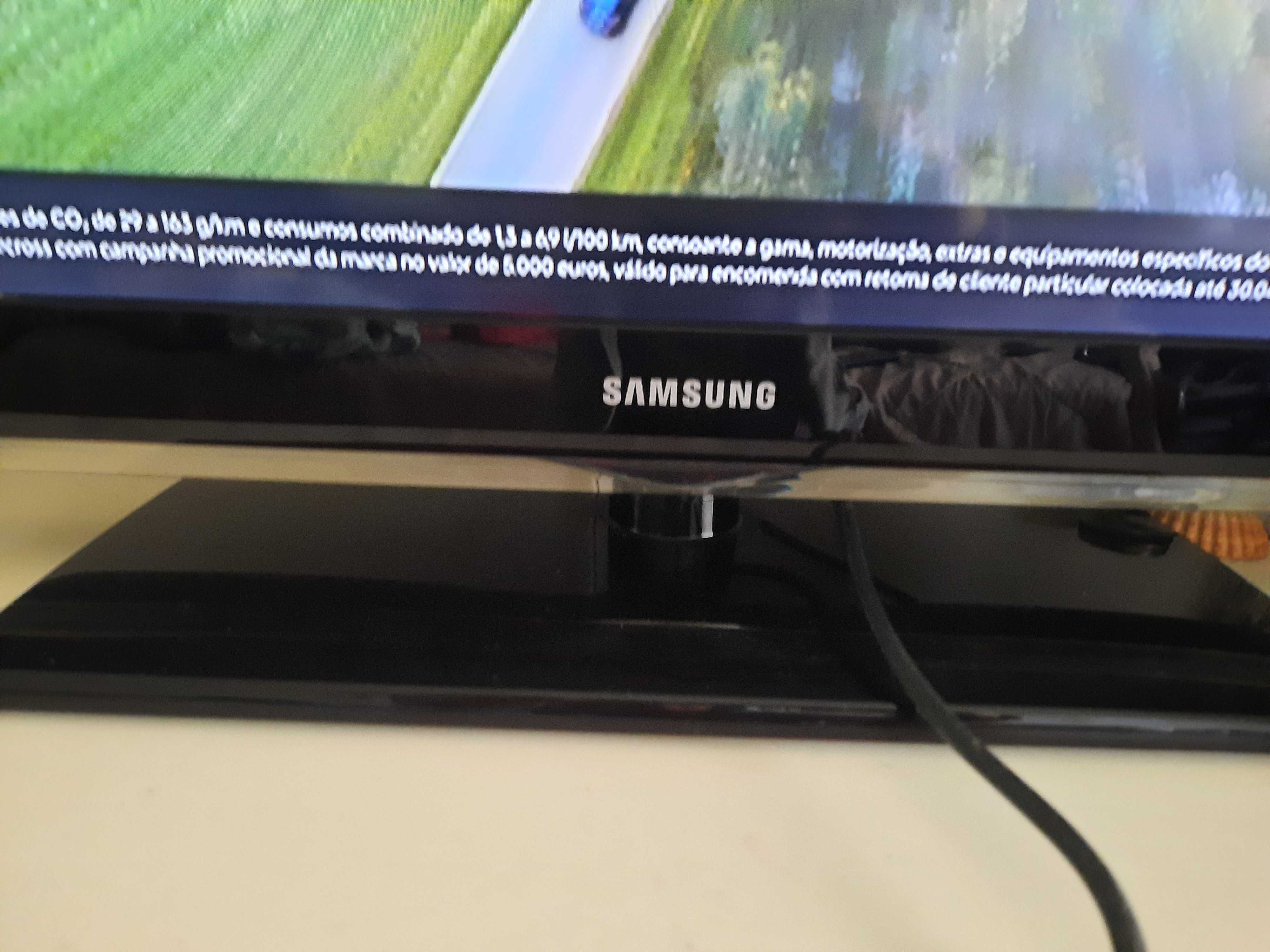 Tv LCD Samsung  a funcionar em pleno