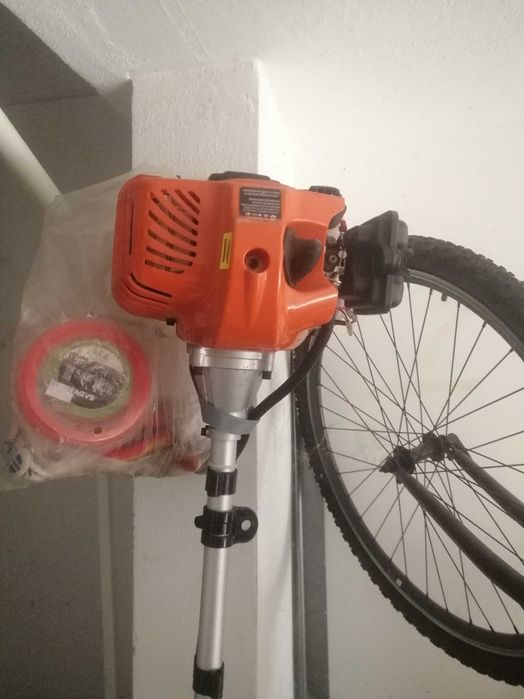 Roçadora a gasolina