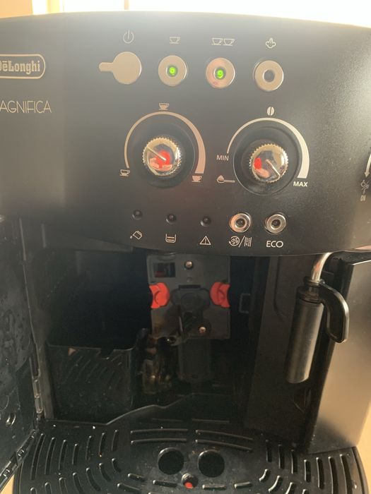 Кавоварка Delonghi Magnifica 4000 ECO