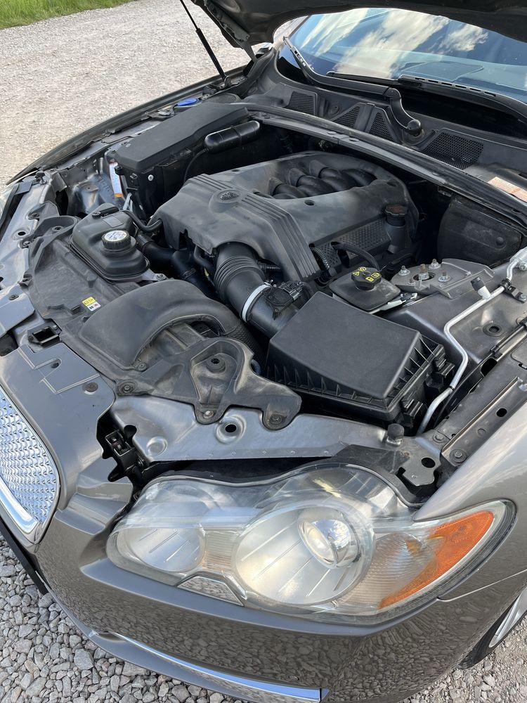 Jaguar XF 4.2 v8