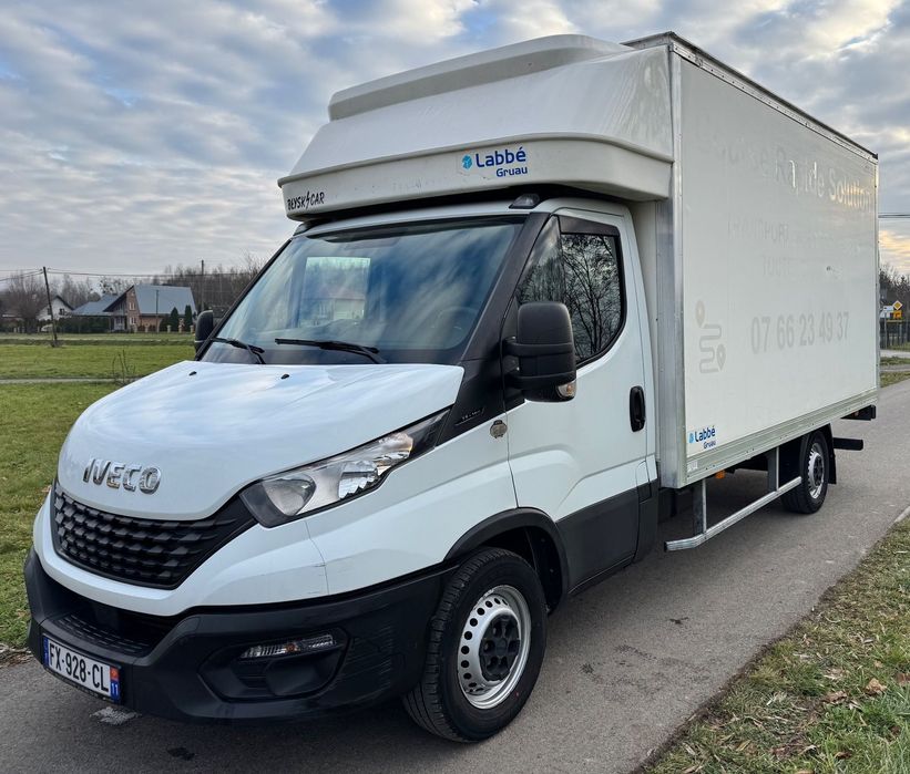 Iveco Daily  35-160 KONTENER WINDA 750kg