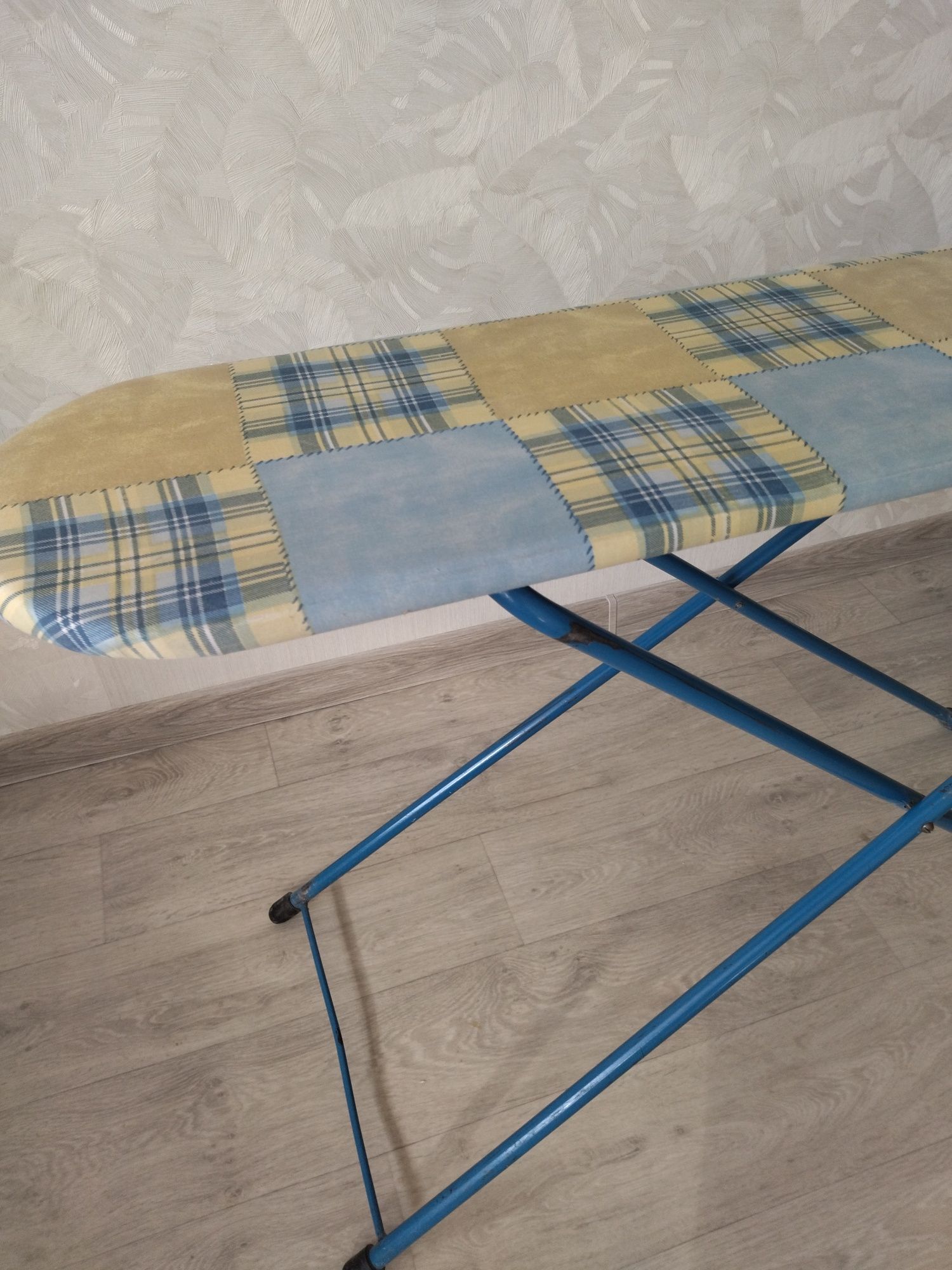 Продам гладильную доску СССР