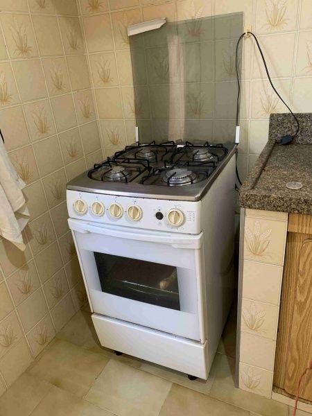 Fogão com forno a gás (aluga-se)