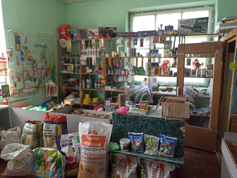 продам склад/магазин с.Плебанівка Шаргородський р-н