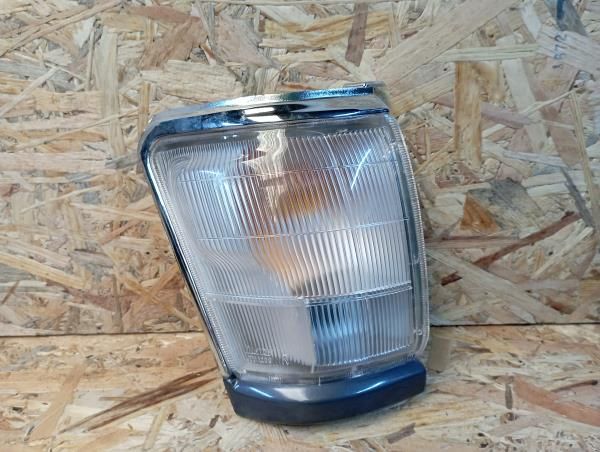 Pisca frente direito TOYOTA Hilux VI Pick Up (_N14_, _N15_, _N16_, _N1