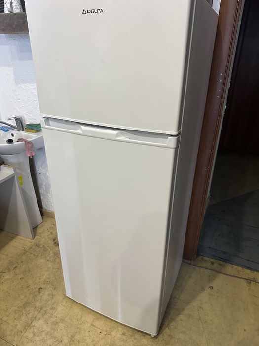 Продам холодильник Delfa DTFM-140