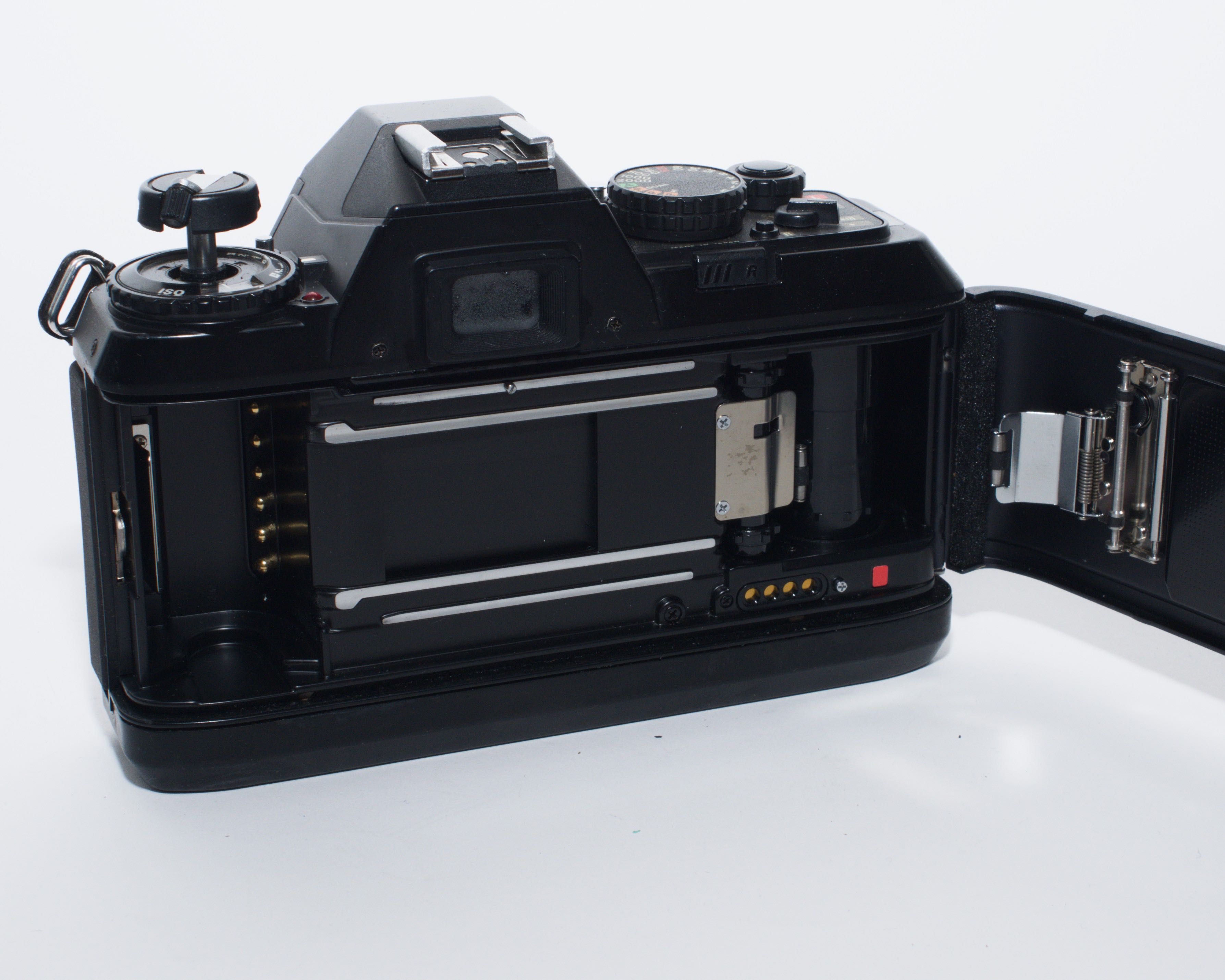 Aparat Nikon F-501 na części