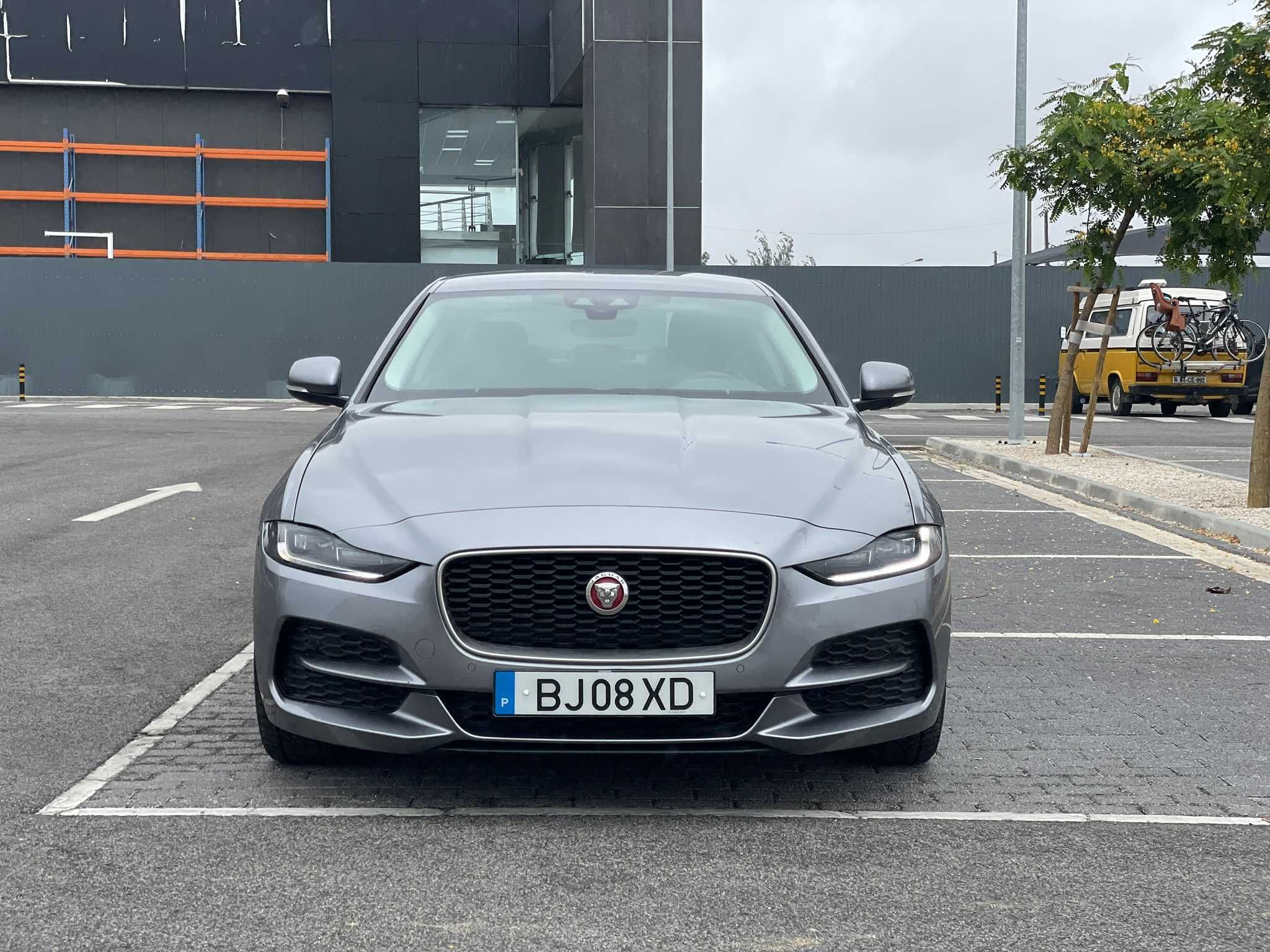 JAGUAR Xe Prestige Automático 2020 - revisões na Marca