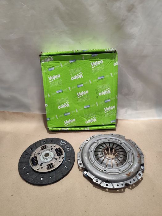 Комплект зчеплення Опель Opel 1.7 DTI , 1.8 Бен. Valeo