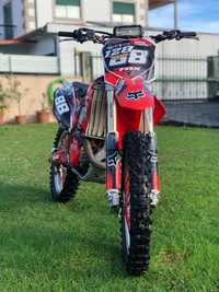 HONDA CRF 450R matriculada