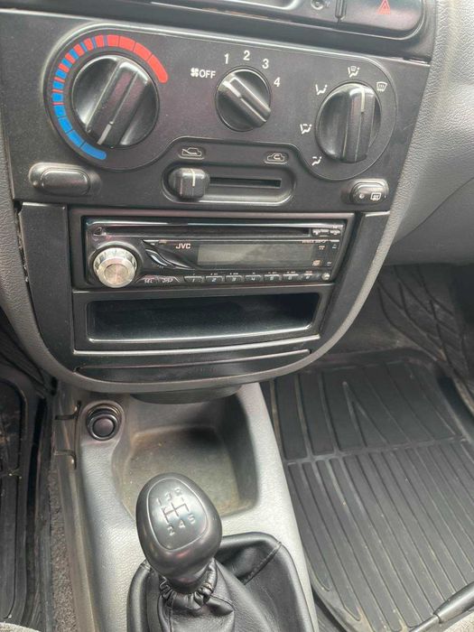 Продам авто део сенс 1,3 2006 р чорний