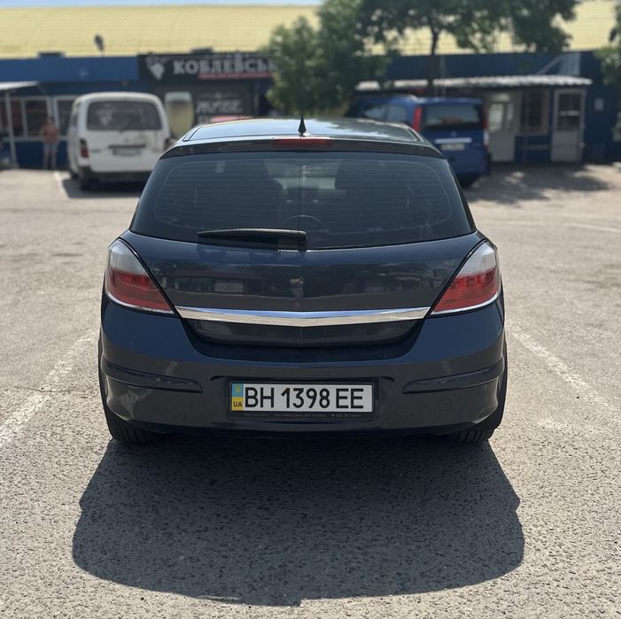 Продам Opel astra h 1.6 бенз