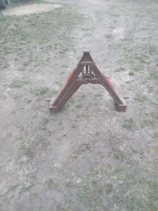 Рамка трикутник до трактора