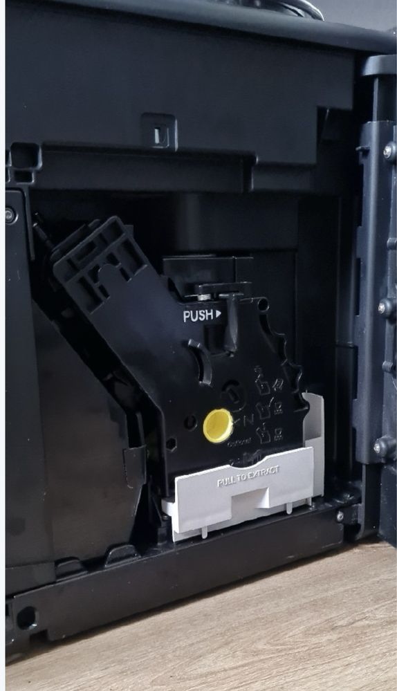 Ekspres cisnieniowy Saeco Xelsis model SM7581