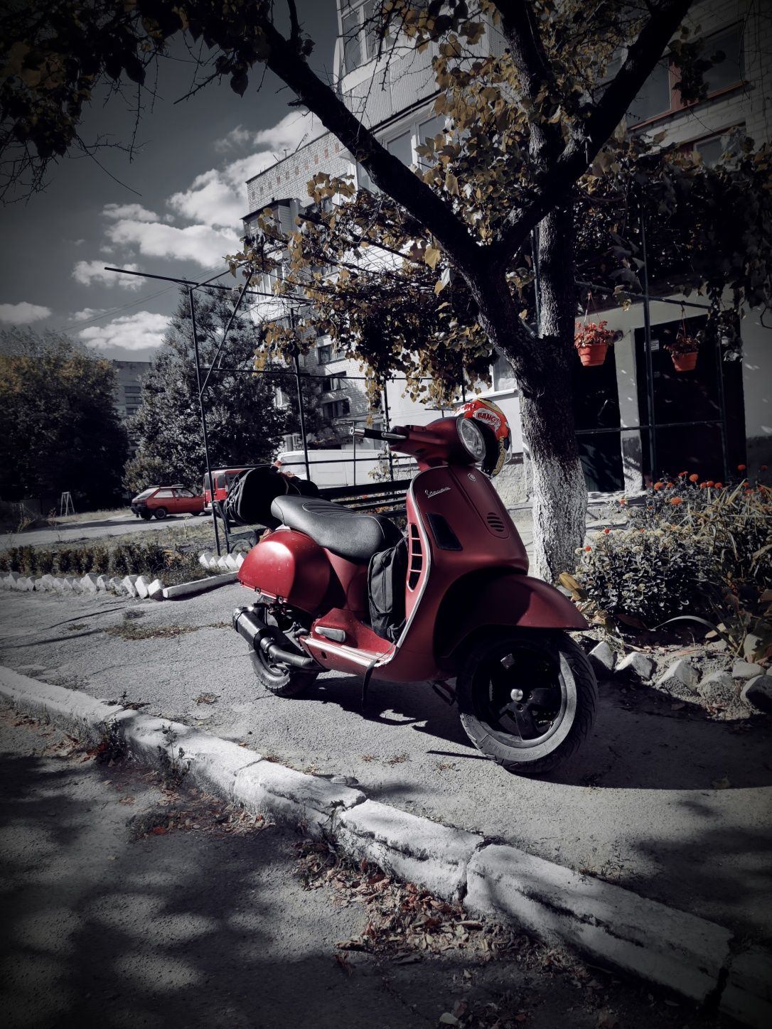 Продам Vespa GT 200