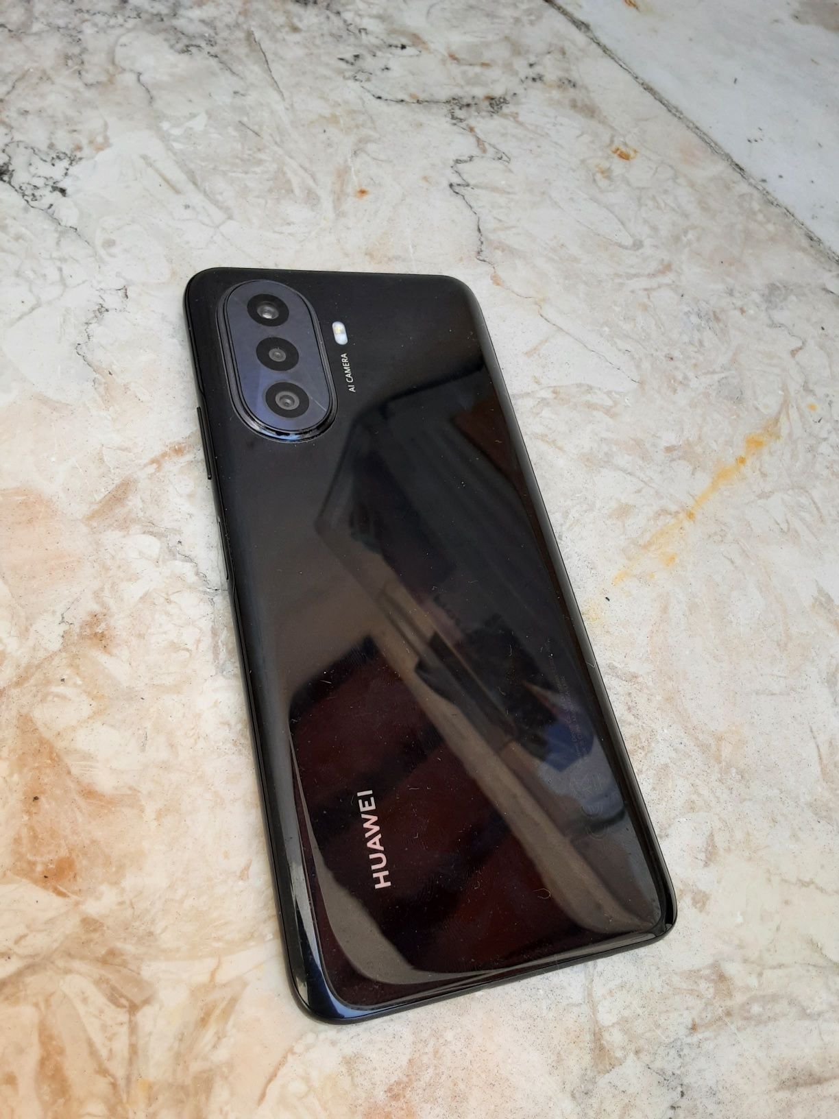 Smartphone HUAWEI Nova Y70 (6.75'' - 4 GB - 128 GB - Preto)