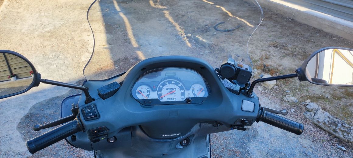 Honda  Pantheon 150