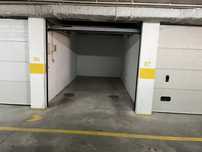Garagem box linda a velha