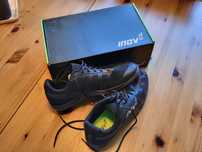 Buty sportowe Inov-8 F-Lite 235 V3 - black/gum