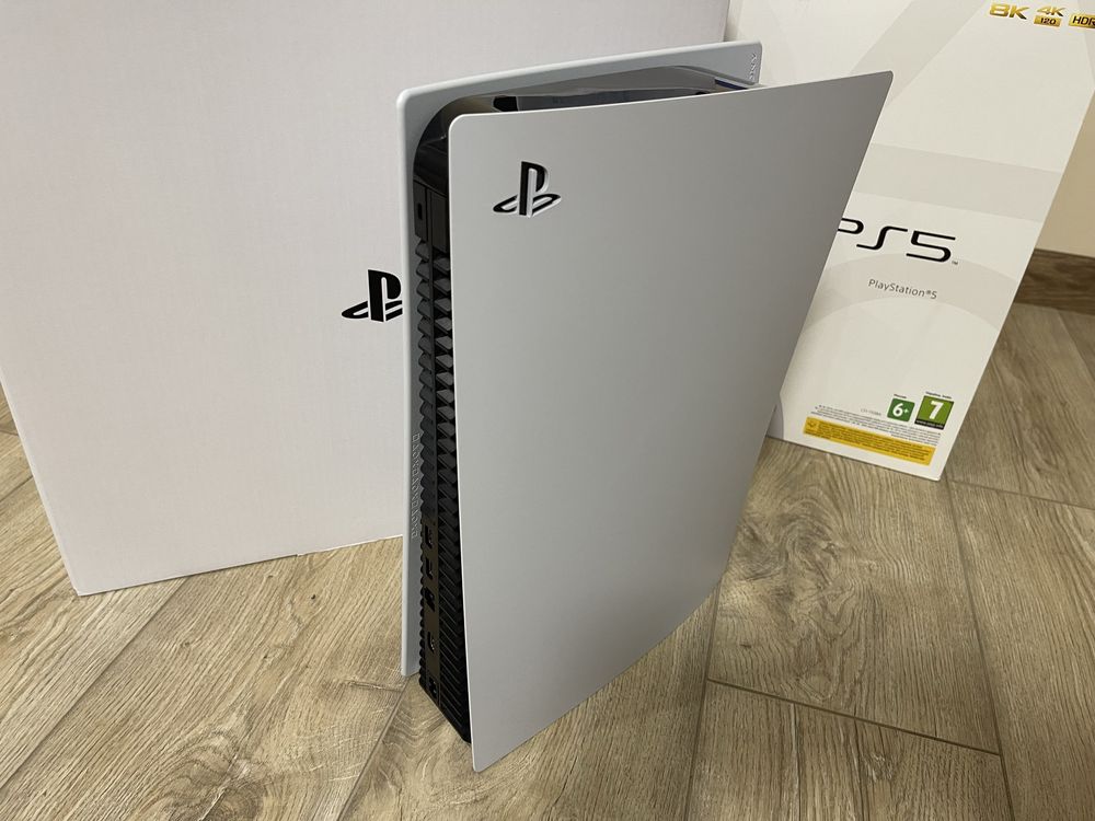 Приставка Sony Playstation 5 Blue Ray 1 Tb з дисководом