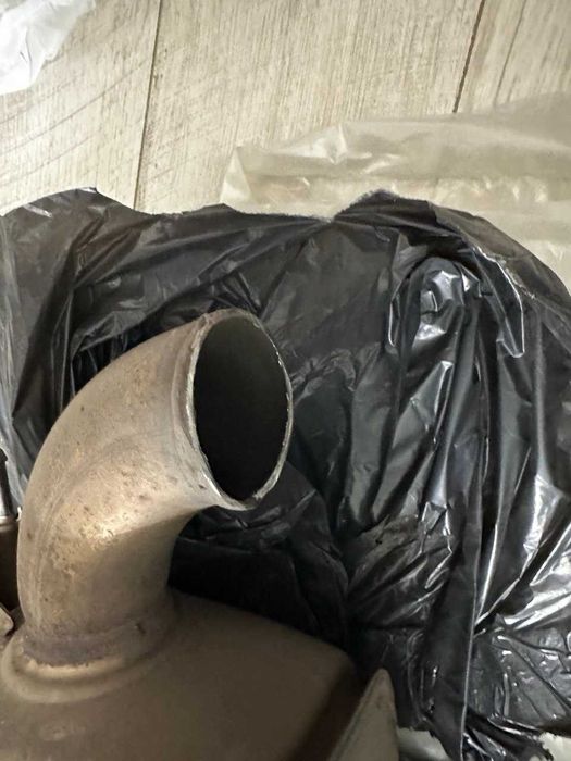 Вихлопна банка від g30 540i