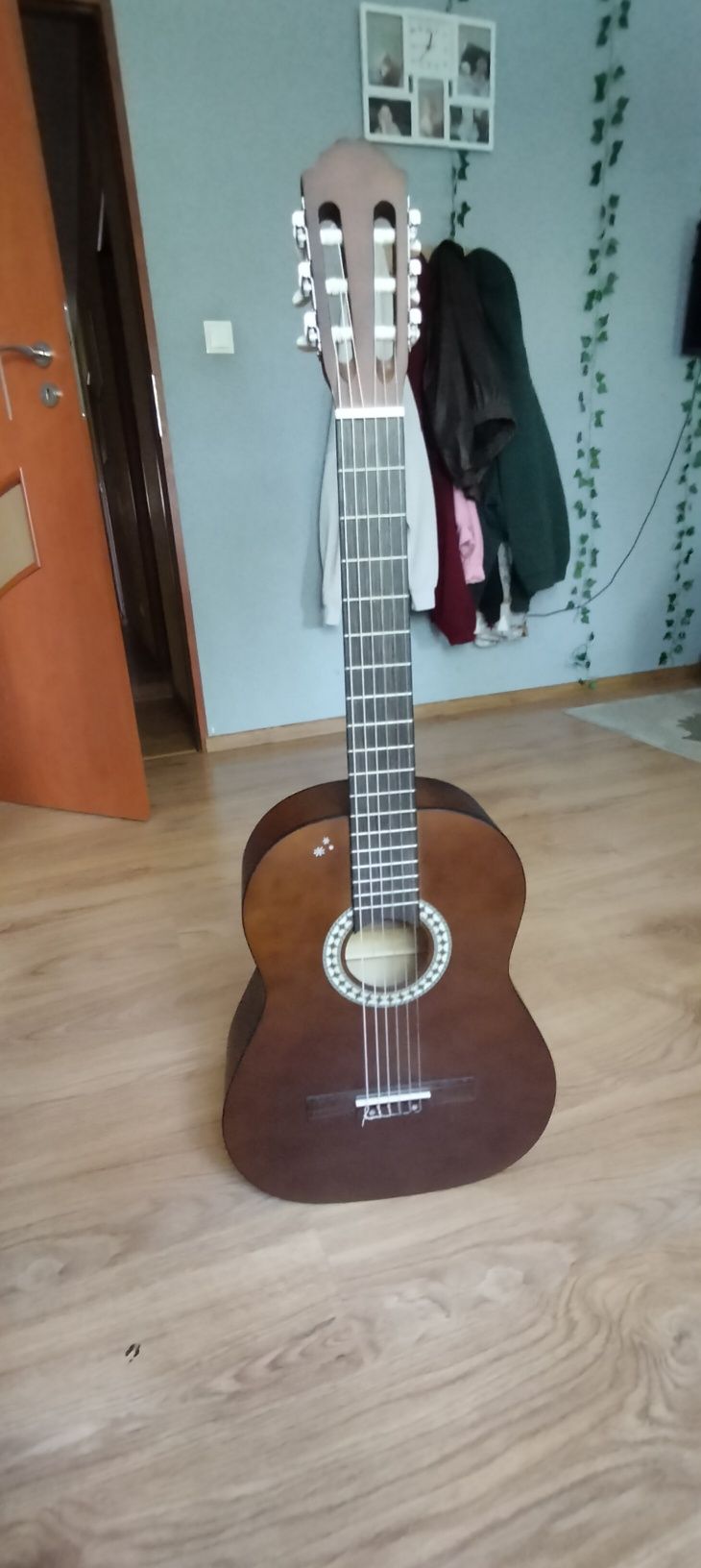 Gitara akustyczna 4/4