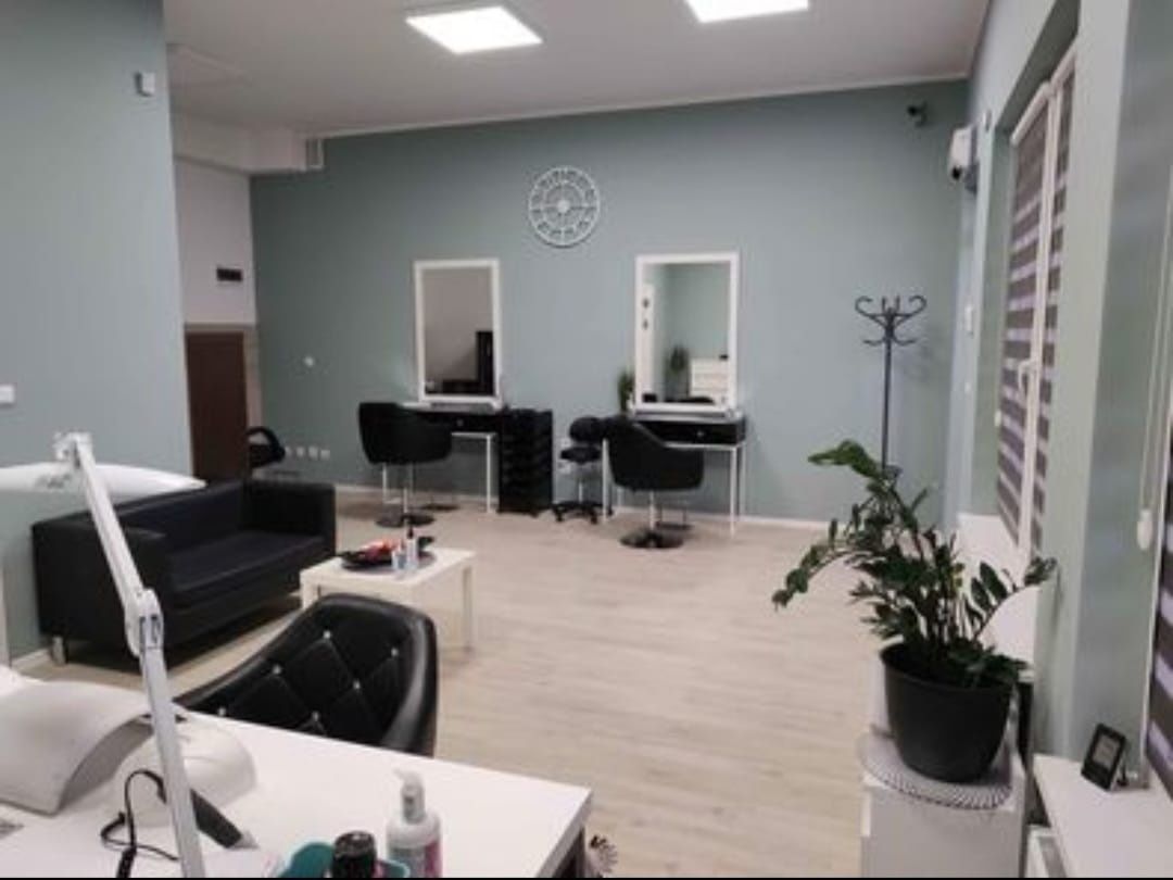 Wynajmę lokal użytkowy o powierzchni 42 m na ulicy Żarskiej 12A