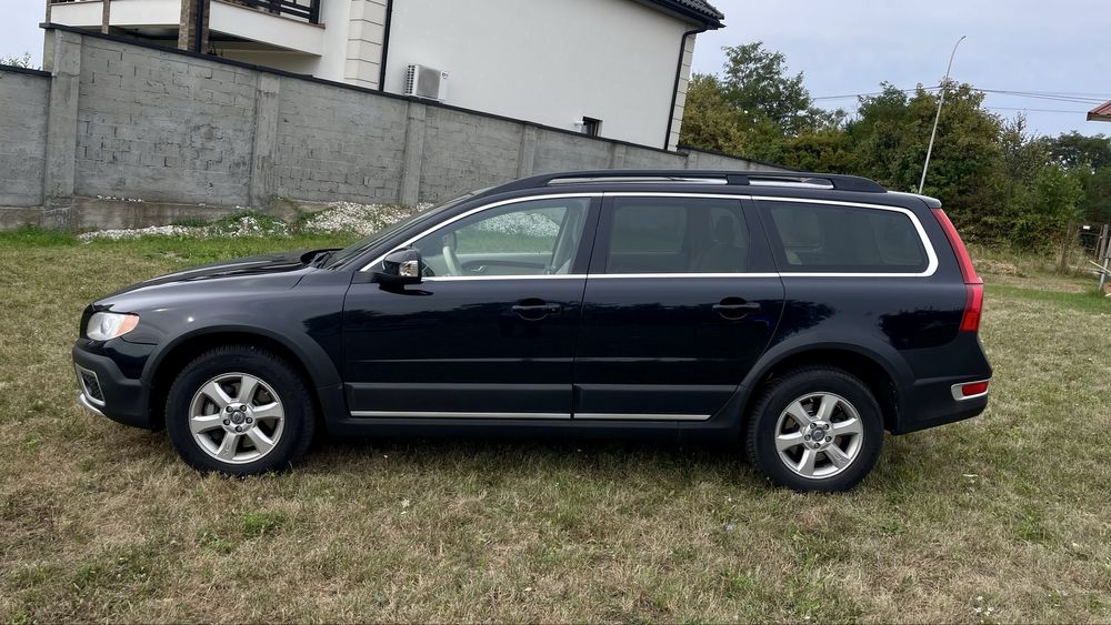 Volvo XC70 3.2 AWD, модель 2012 року. В ідеальному стані