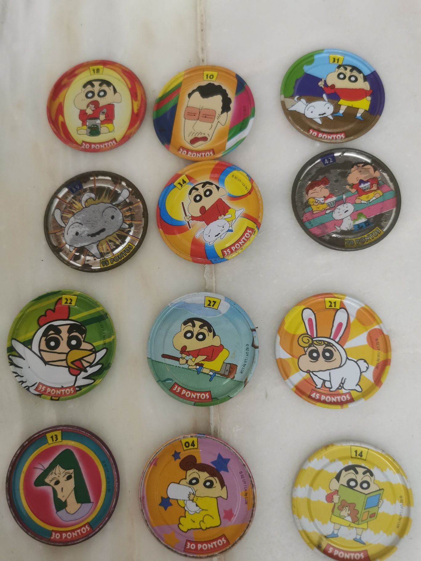 12 Tazos shinchan