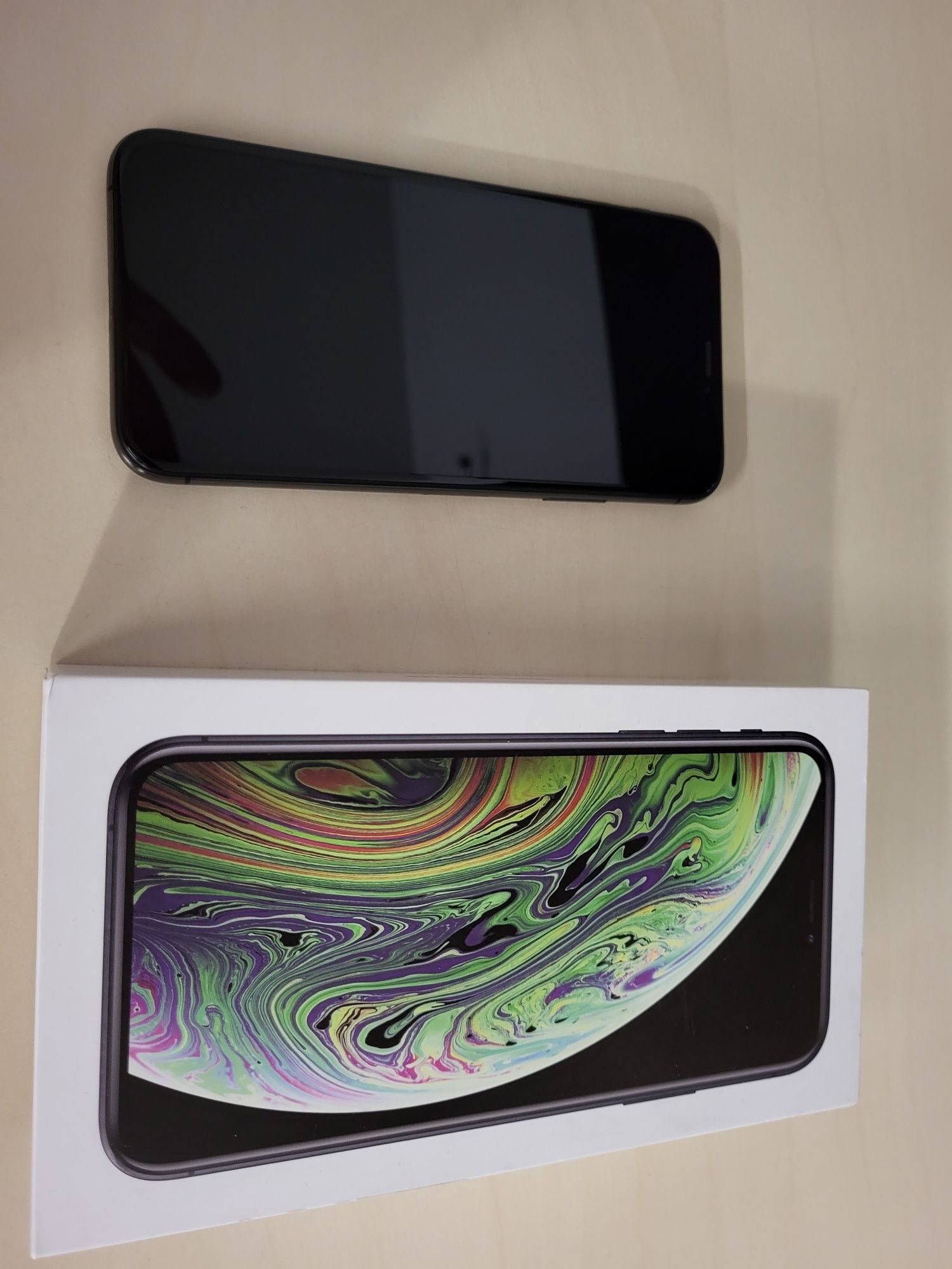 IPhone XS 64GB 72% kondycja