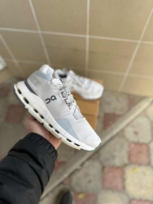 Кросівки бігові мега зручні On cloud nova