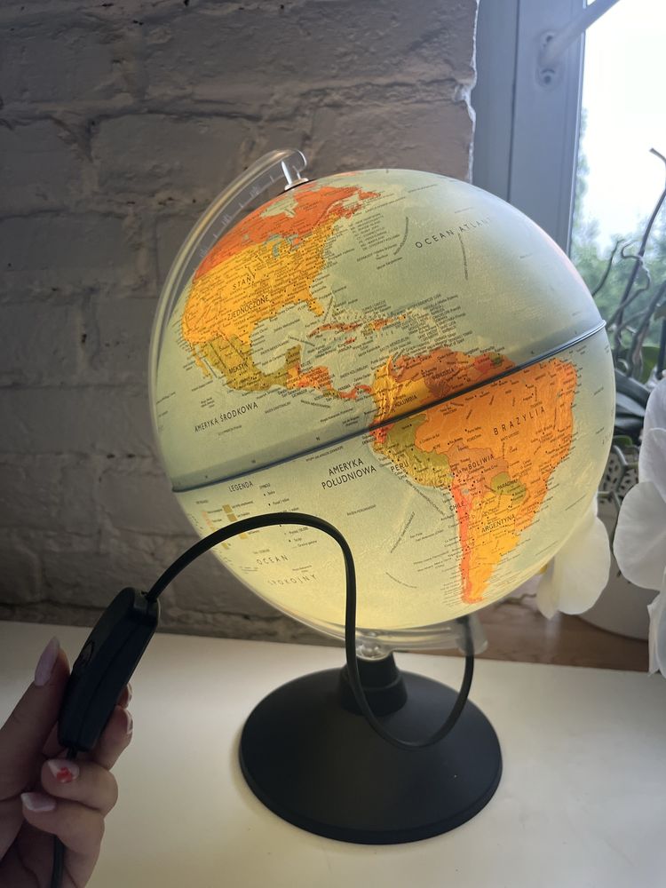Globus lampka interaktywny