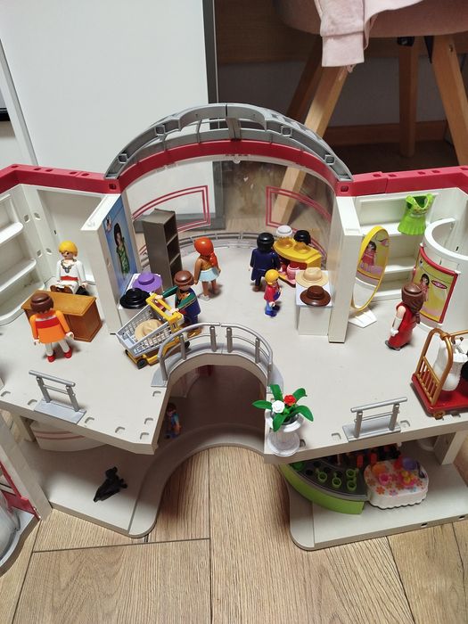Play mobil galeria handlowa +przedszkole+szpital