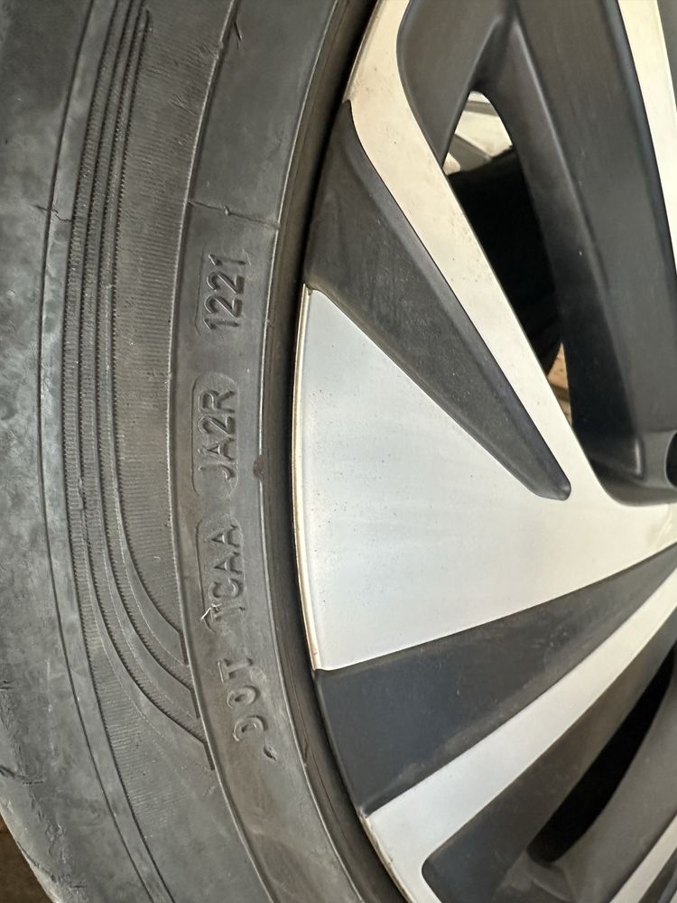 Резина на VW ID4 235/45 R21, 255/40 R21 GOOD YEAR efficient grip