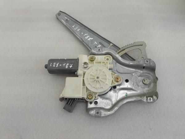 Elevador vidros trás esquerdo TOYOTA Avensis Wagon (_T25_)