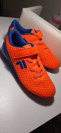 Детские футбольные бутсы ,обувь для футбола размер 34