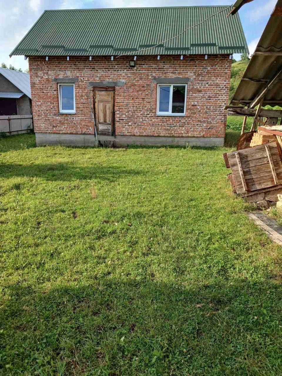 Продається будинок у селі