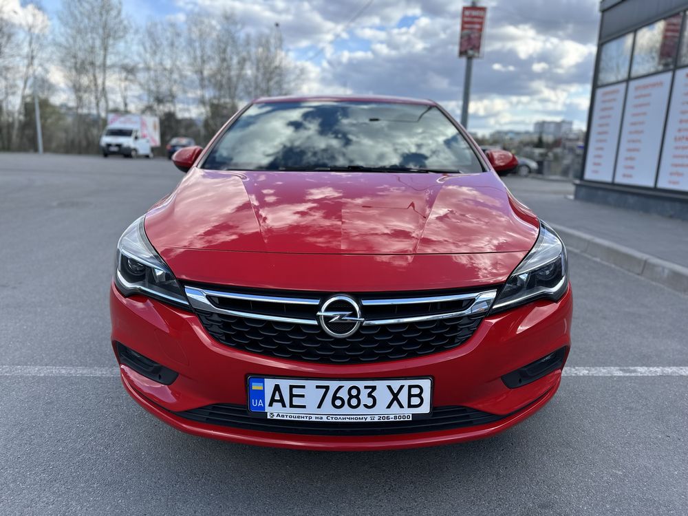 Opel Astra K 2016 год