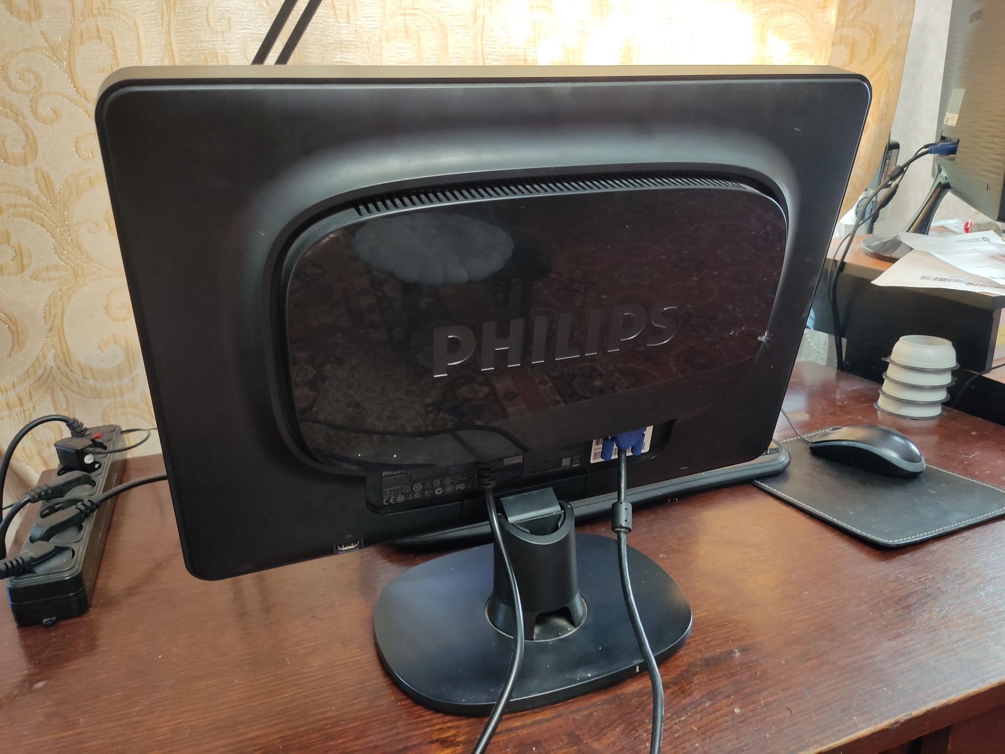 Монитор Philips 190CW